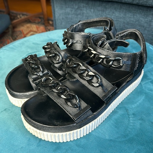 KENDALL + KYLIE black sandal - Picture 1 of 7